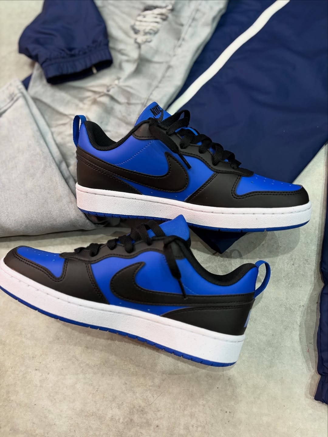 Kit Completo NK Woven com Jaqueta, Jeans e Tênis