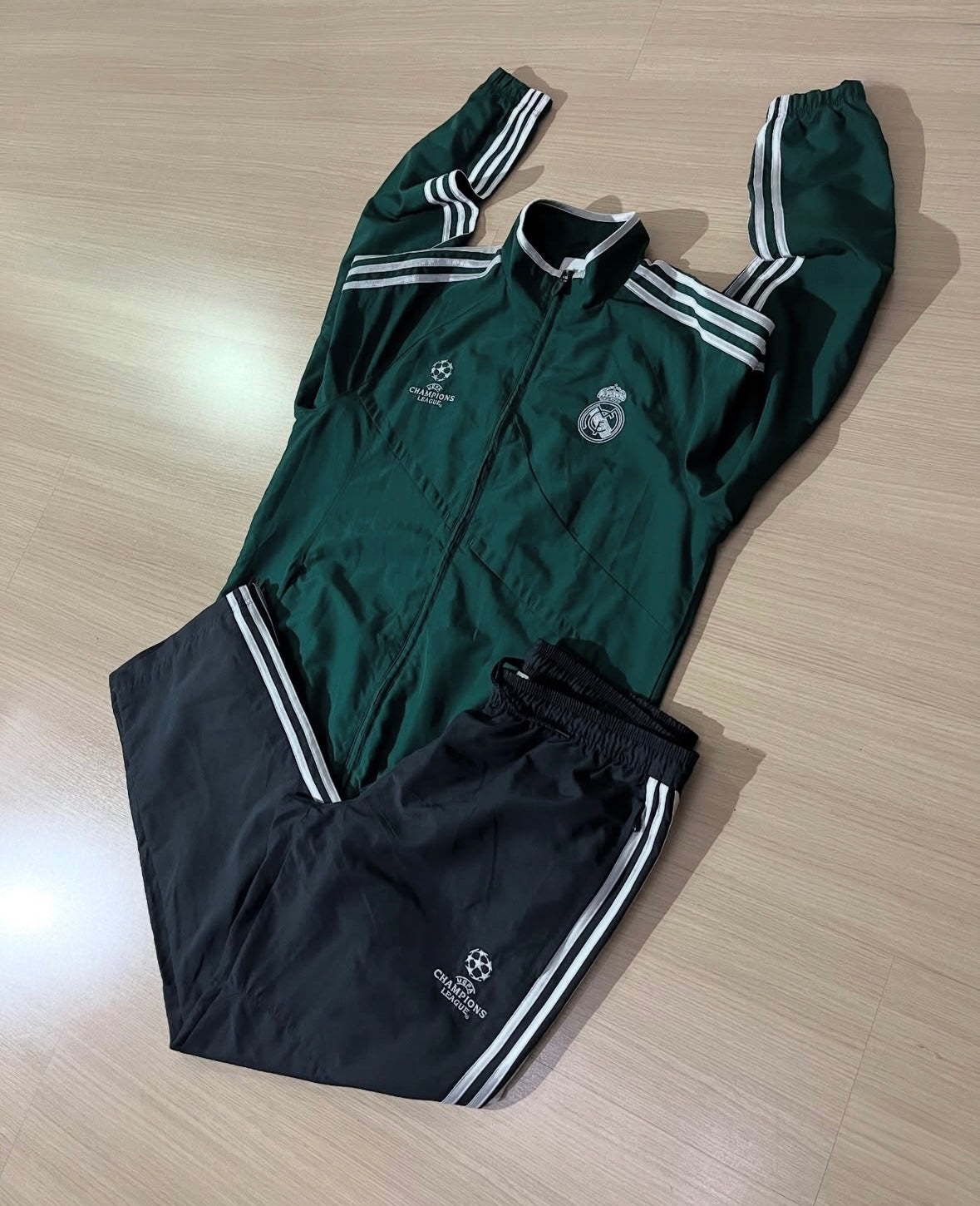 Conjunto Real Madrid Champions League Reliquia Tracksuit