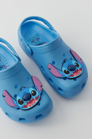 KIT STITCH DIA DAS CRIANÇAS - PELÚCIA GIGANTE STITCH, 1 COPO STANLEY, 1 CROCS E 1 PACK DE JIBBITZ