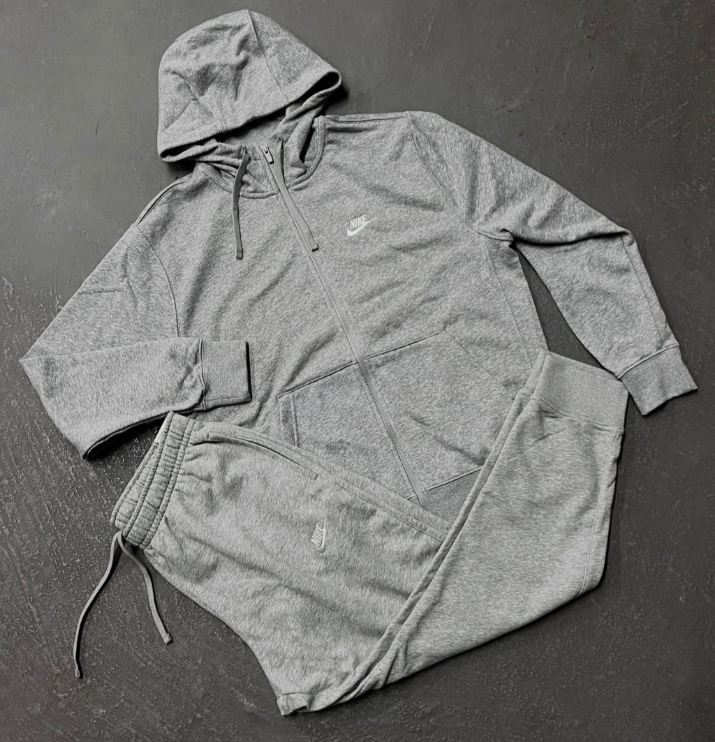 Conjunto NK Club Cinza