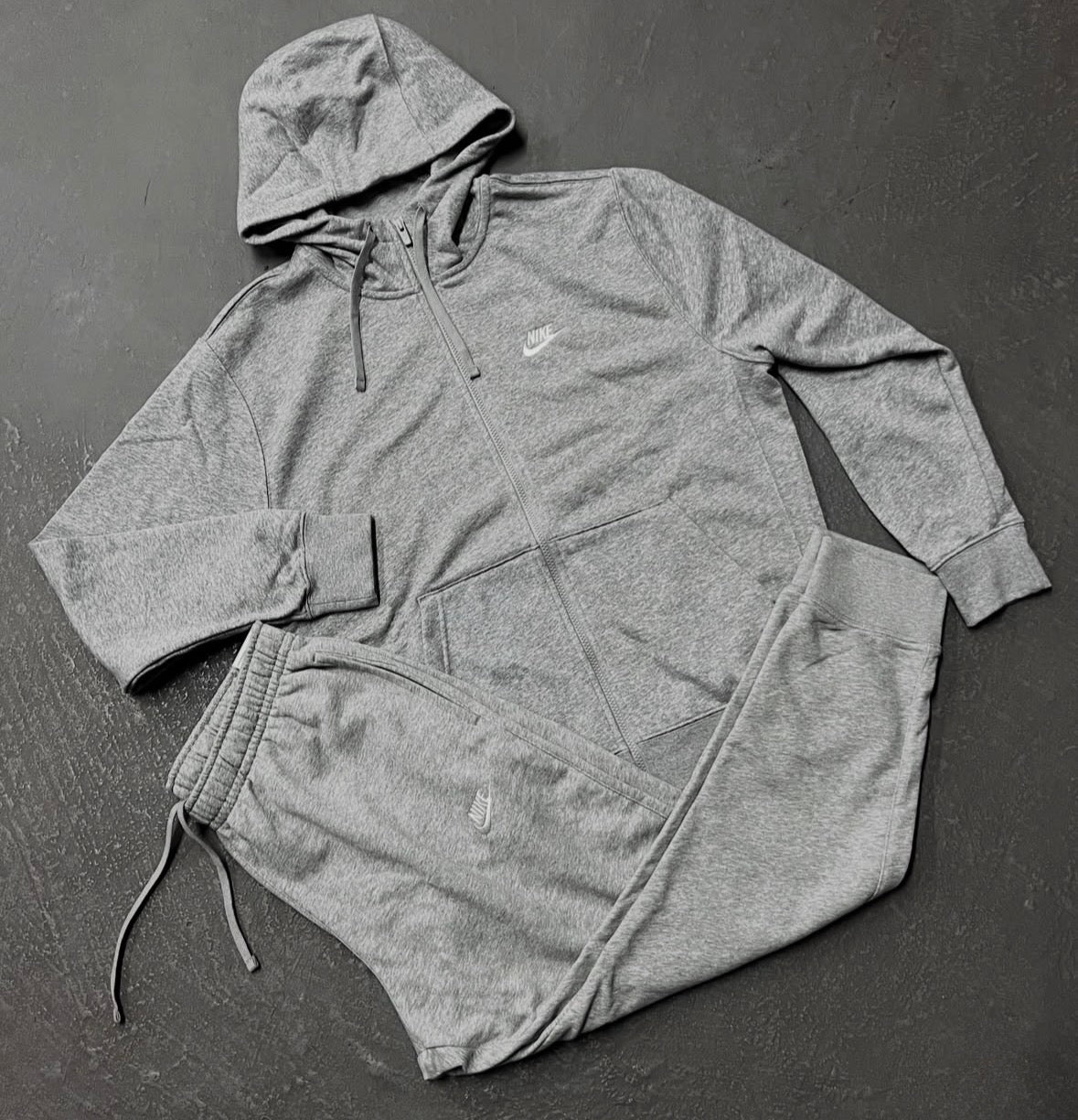 Conjunto NK Club Cinza