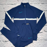 Conjunto NK Academy Dri-FIT Reliquia