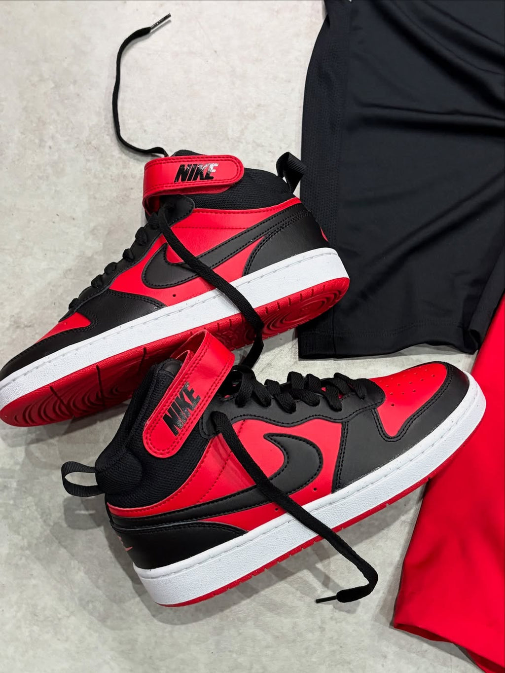 Kit Completo NK 2025 com Conjunto e Tênis Borough Mid