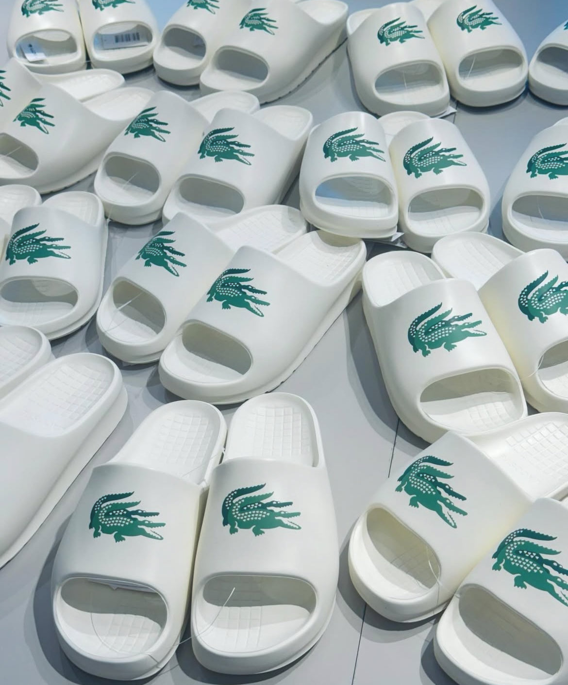 Slide Lcst Nuvem Branco