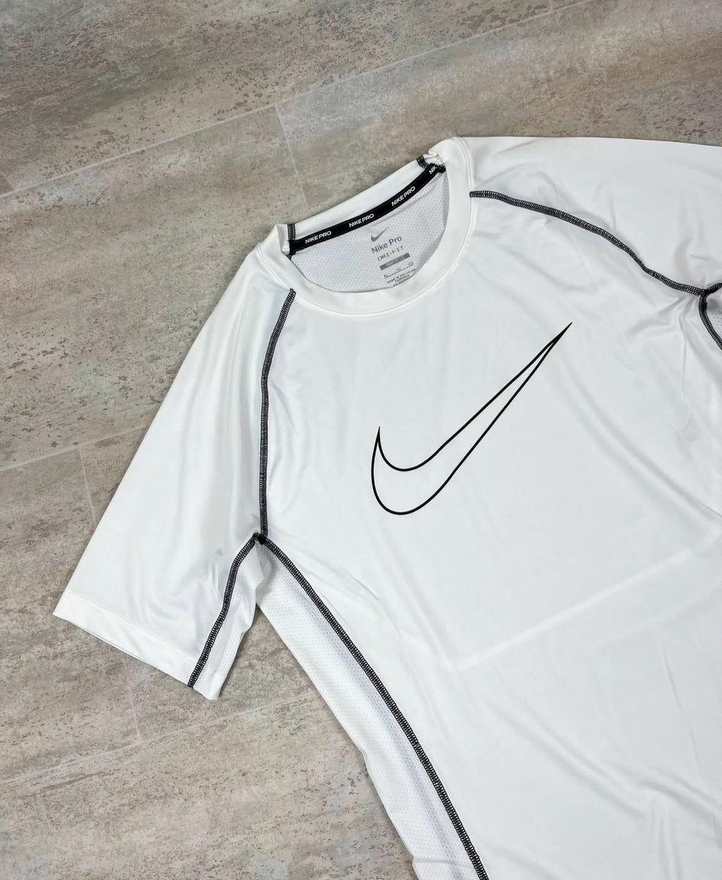 Camiseta NK Dri-FIT Swoosh