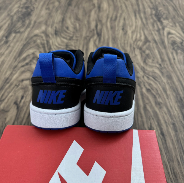 Tênis NK Court Borough Low