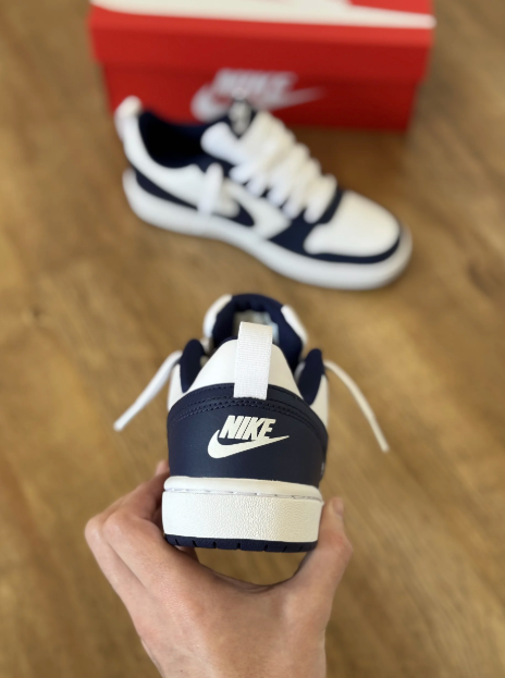 Tênis NK Court Borough Low 2