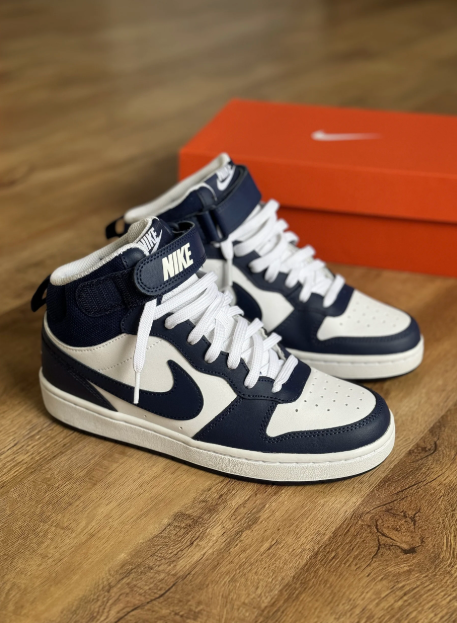 Tênis Nike Court Borough Mid