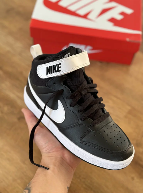 Tênis Nike Court Borough Mid