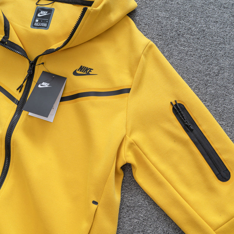 Jaqueta NK Tech Fleece Amarelo