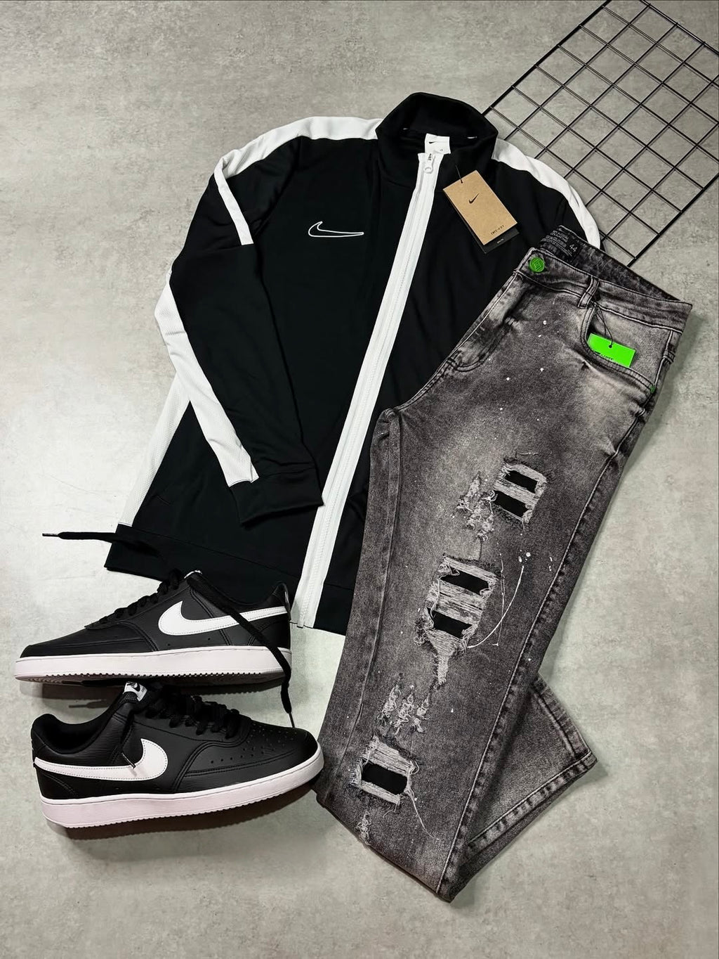 Kit Completo NK Academy 23 com Jaqueta, Jeans e Tênis