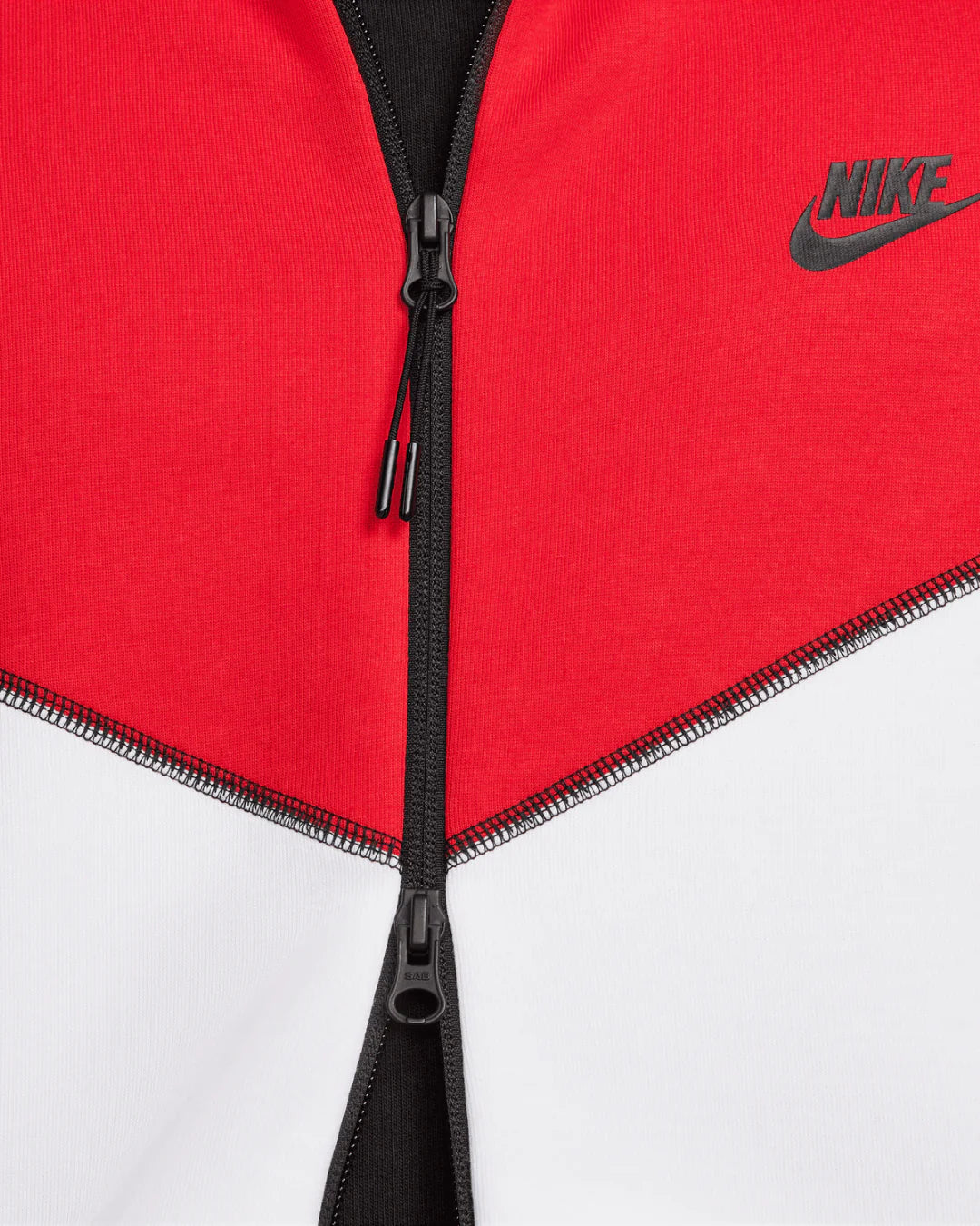 Conjunto NK Tech Fleece