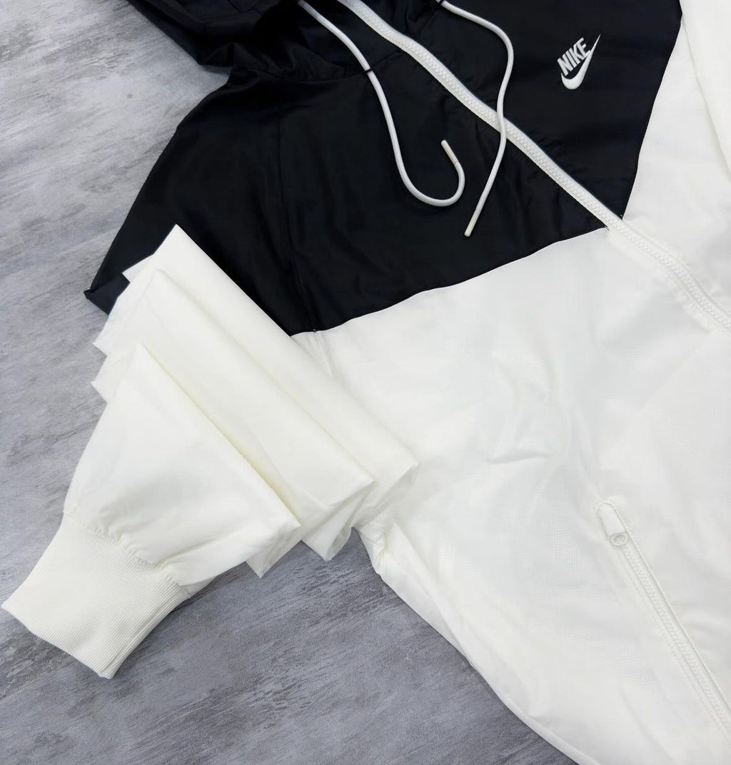 Jaqueta NK Windrunner