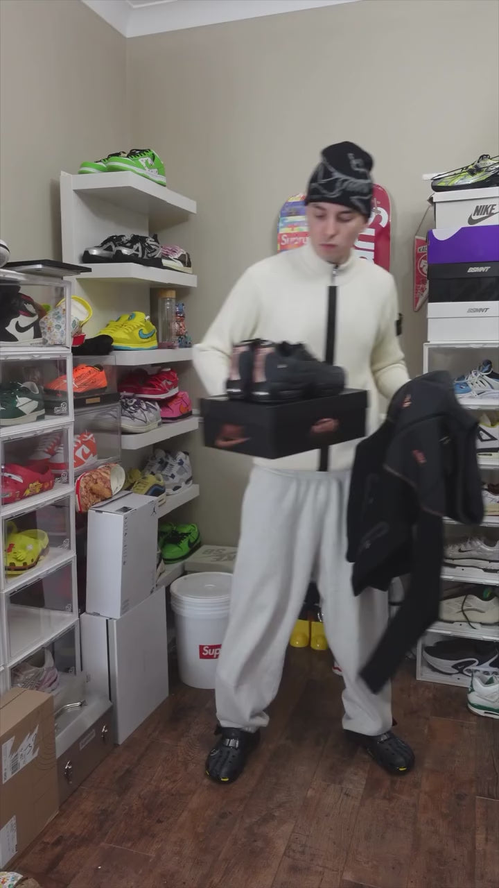 Conjunto NK Tech Fleece x Syna World Central Cee